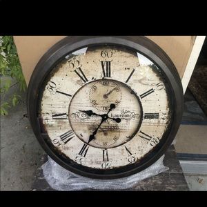 Chateau Laurent 28” Clock